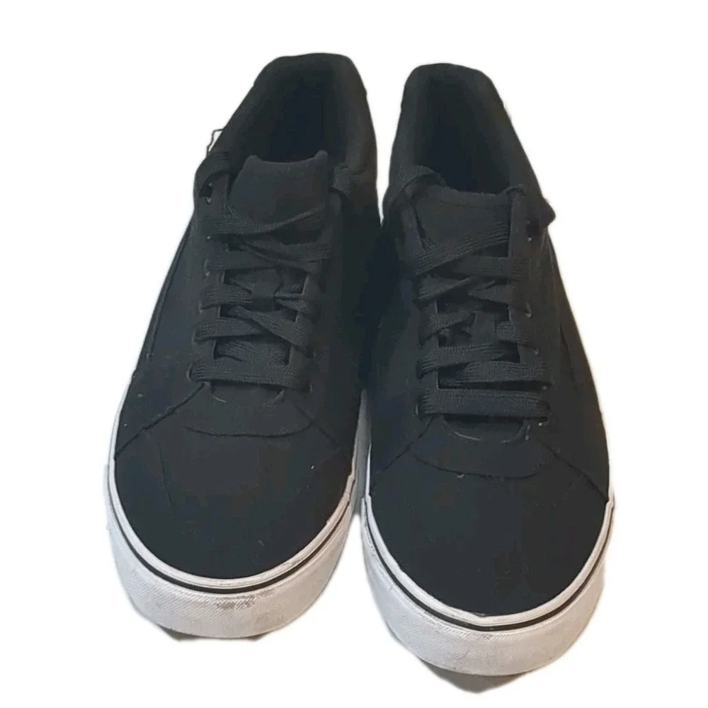 PRE-OWNED NO BOUNDARIES MEN‎ BLACK CANVAS MEMORY FOAM S-13 SKATE BOARDING